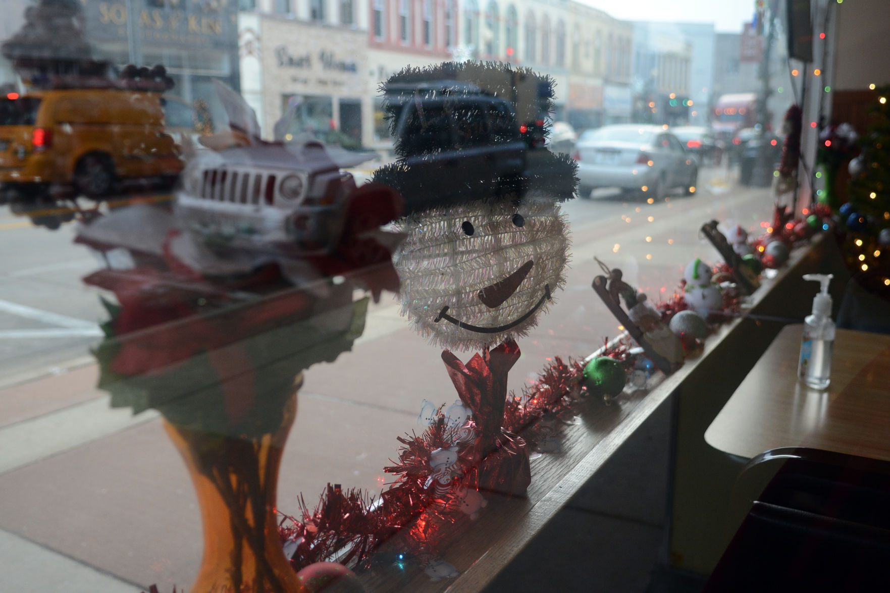 Portage shop windows, Dec. 18, 2020
